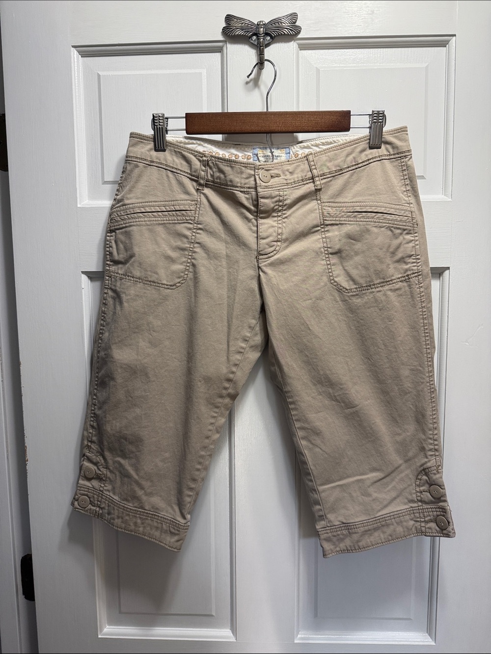 American Eagle button fly khaki capri pants